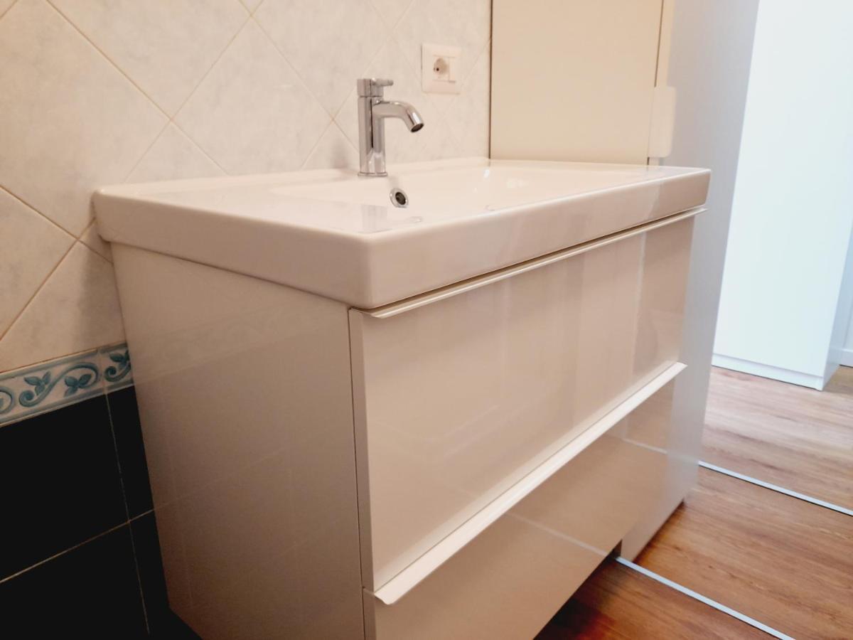 Flat In Milano, Porta Romana Екстериор снимка