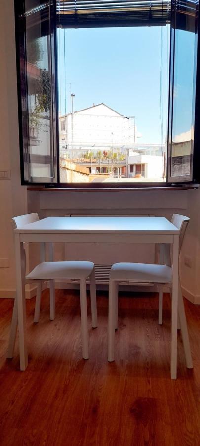 Flat In Milano, Porta Romana Екстериор снимка