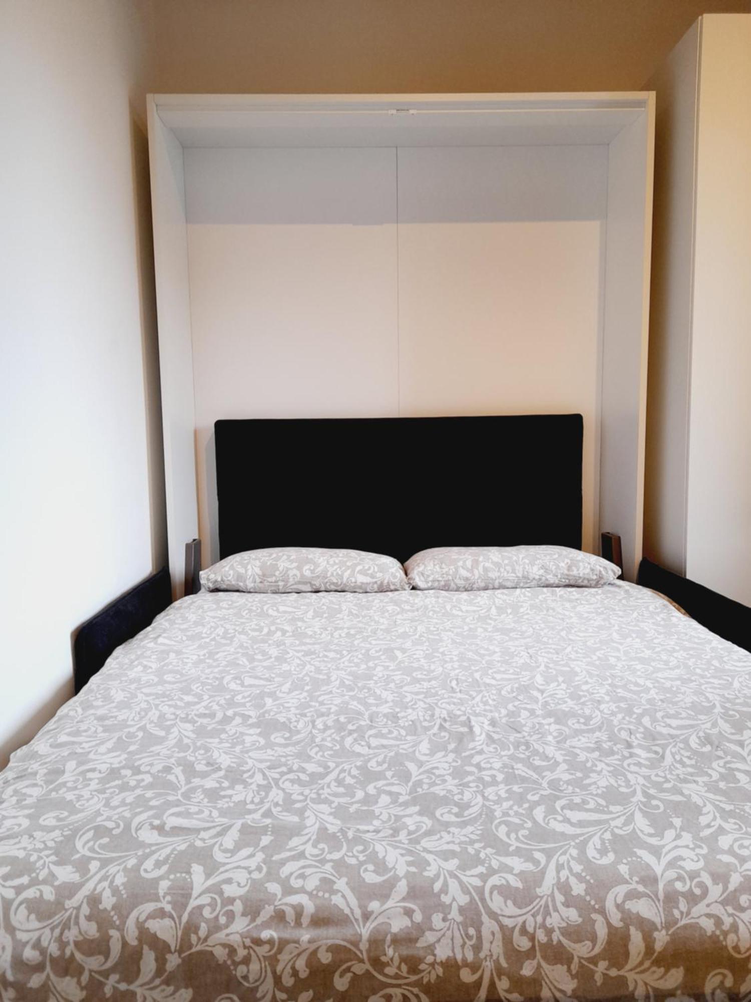 Flat In Milano, Porta Romana Екстериор снимка